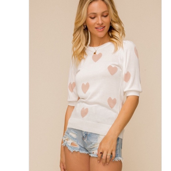 Heart Short Sleeve Sweater - Picture 7 of 11